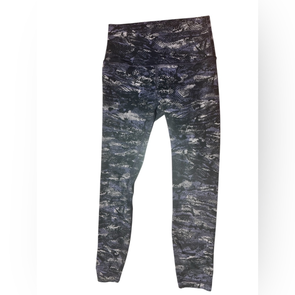 Lululemon Wunder Under Hi-Rise Size 4 - Picture 3 of 15